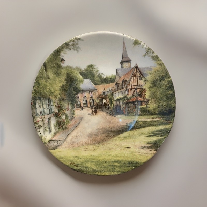 Henri d'Arceau & Fils Limoges Porcelain Plate Paysages de France Village 1987