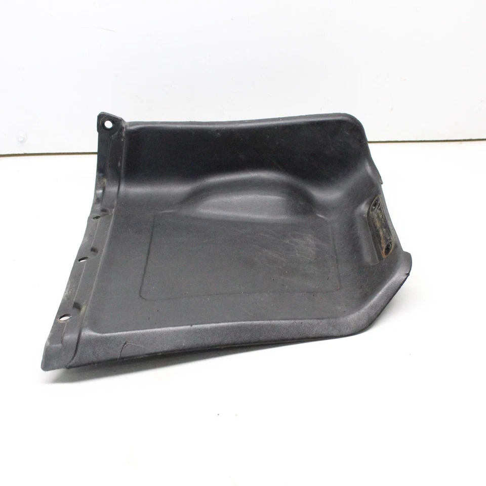 1988 suzuki quadrunner 250 задняя правая защита от грязи 63351-19B01 - Изображение 3 из 4