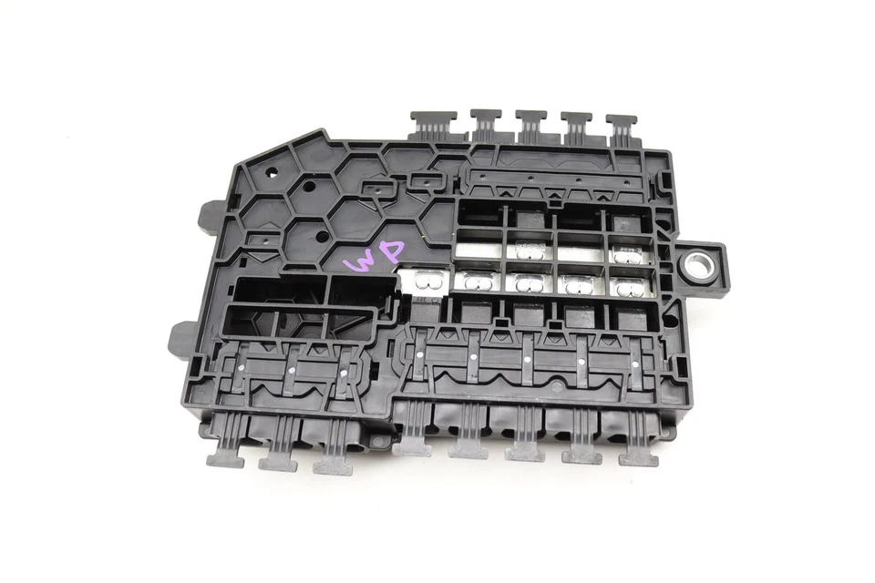 Mercedes-Benz E300 2017-2019 - caja de conexiones de fusibles/batería 2135406100 Foto 4 de 4