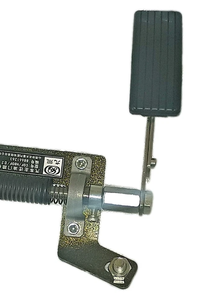 Conjunto de acoplamiento de acelerador y pedal universal ajustable Foto 3 de 4