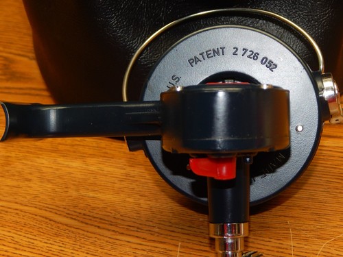 OLD GARCA MITCHELL 402 SALTWATER SPINNING REEL LOOKS UNUSED IN LEATHER CASE LQQK - Picture 5 of 7