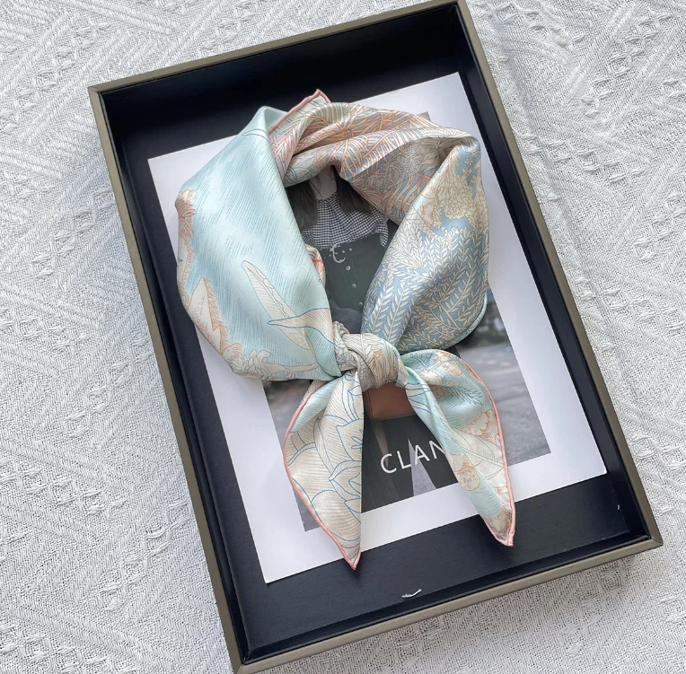 Pure 14 Momme Twill Silk Bandanna Scarf Wrap grass Print Square Shawl 65X65cm