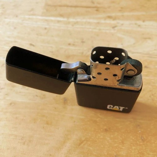 Used Limited CAT Caterpillar Black Zippo Lighter (1993) - Picture 5 of 12
