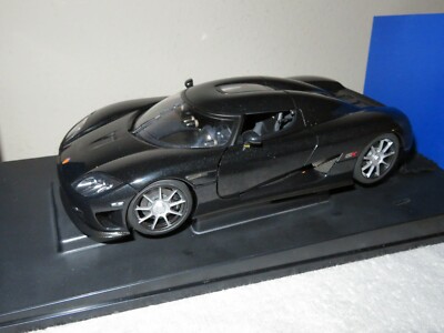 CCX KOENIGSEGG 1:18 AUTOART OPENING HOOD, DOORS & ENGINE COVER, HQ