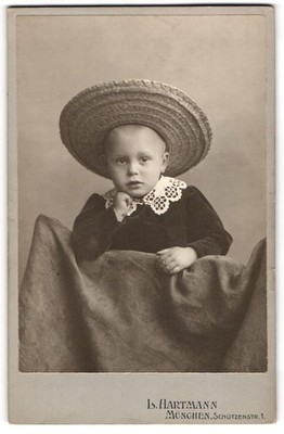 Photograph Is. Harmann, Munich, Schützenstrasse 1, Little Boy with Wide Cream 