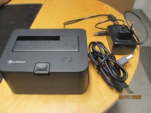 Festplatten Docking Station USB für SATA 2,5 Zoll & 3,5 Zoll