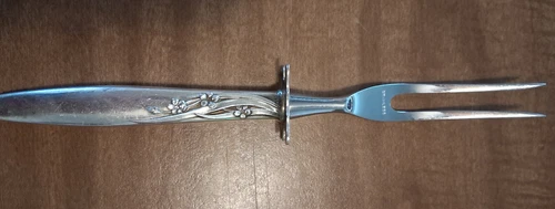Vintage Lunt Sterling Summer Song Salad Carving Fork - 9 inches, good shape
