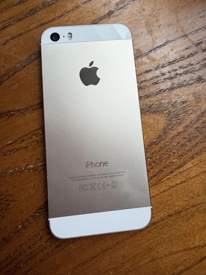 iPhone 5s iOS 7.1.1 16GB - Image 2 of 4