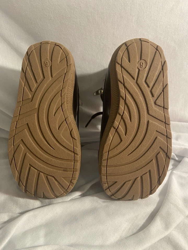 Stepping Stones 棕色双色鸭橡胶靴 婴儿 9 码 — 第 3/4 张图片