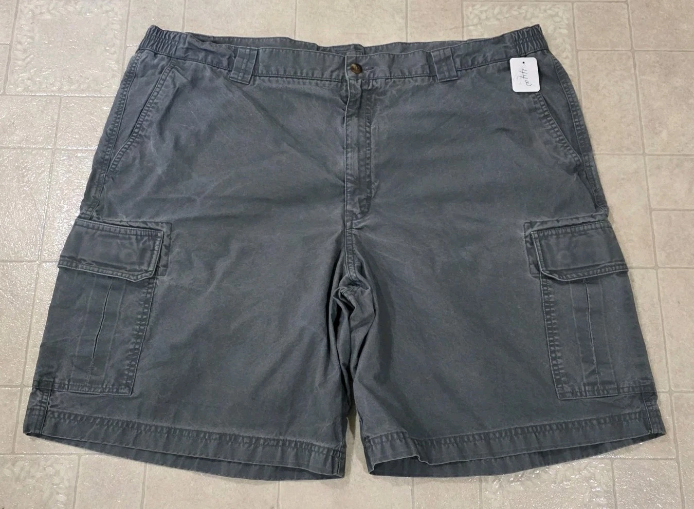 L.L. Bean Men's 44W Tropic-Weight Comfort Waist Cargo Shorts Charcoal Grey...