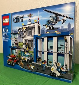 LEGO CITY: Police Station (60047) SEALED/RETIRED