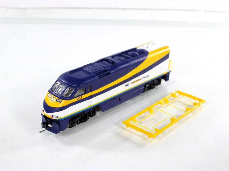 N Scale ***WEST COAST EXPRESS** F59PHI Locomotive #903, ATHEARN 10018, DCC Ready - Image 3 of 4
