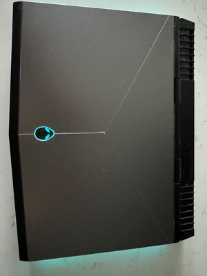 Alienware m15 R3, 15.6'' (512 GB, 16 GB Ram) Gaming Laptop (AWM15-7593BLK-PUS)