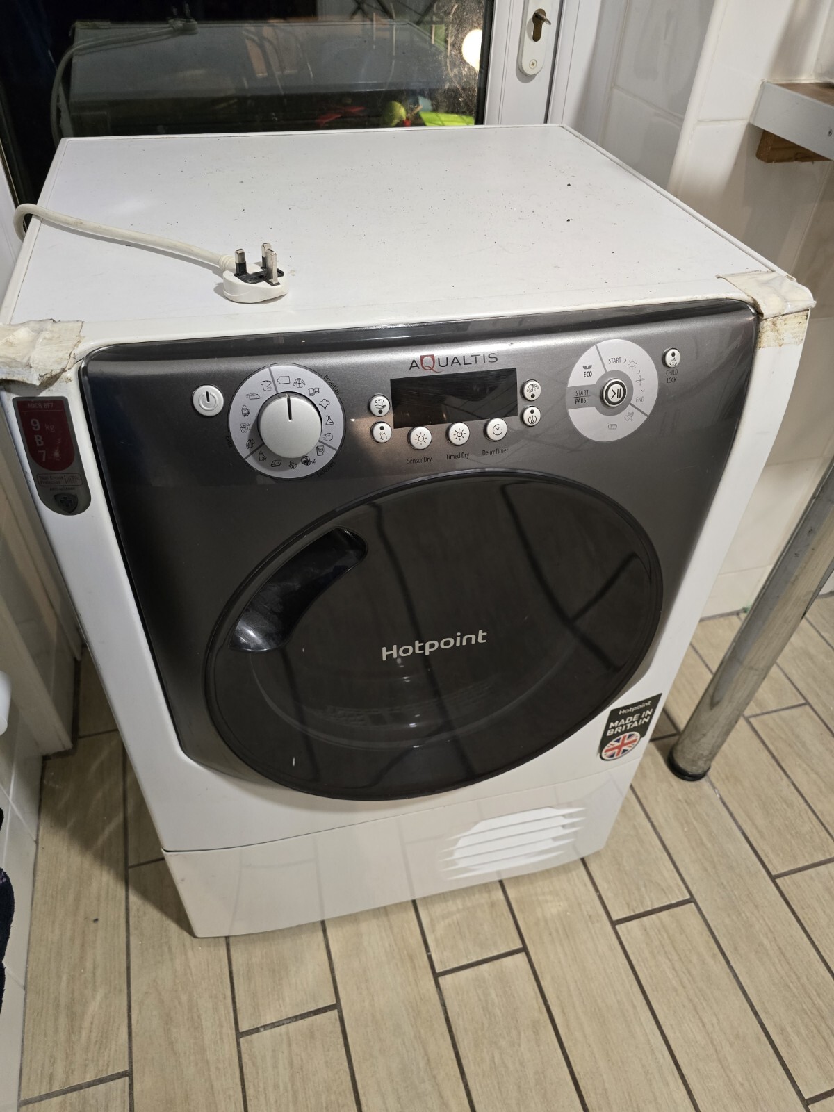 Hotpoint AQC9 BF7 E1 Aqualtis 9Kg Condenser Tumble Dryer White