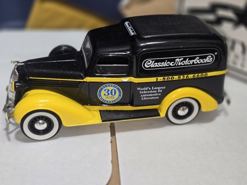 🚗💰 1936 Dodge Panel Van – 1:28 Scale Coin Bank by Liberty Classics | Classic M - Picture 6 of 8