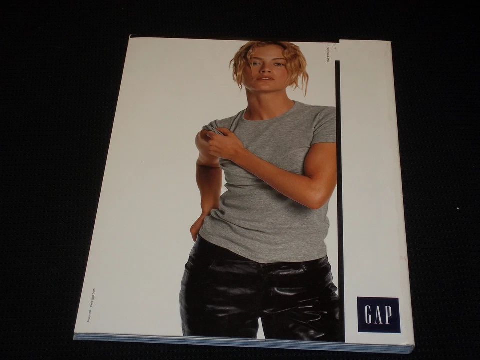 1999 OCTOBER ALLURE MAGAZINE - KATE MOSS FASHION FRONT COVER - L 8116 Foto 2 de 2