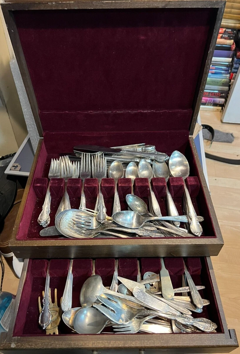 International Silver Flatware-Set Antique US Silver-Plated