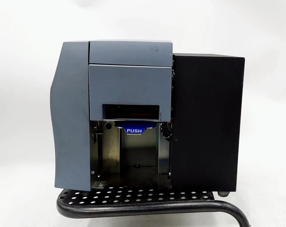 IMPRESORA DE TARJETAS DE IDENTIFICACIÓN PERSONA C16 FARGO 085662 Foto 3 de 4