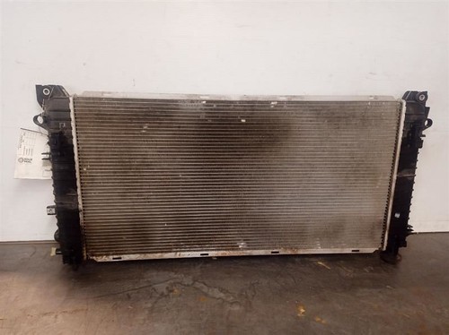 Radiator From 2018 Chevrolet Silverado 1500 5.3L 9748147 - Picture 2 of 12