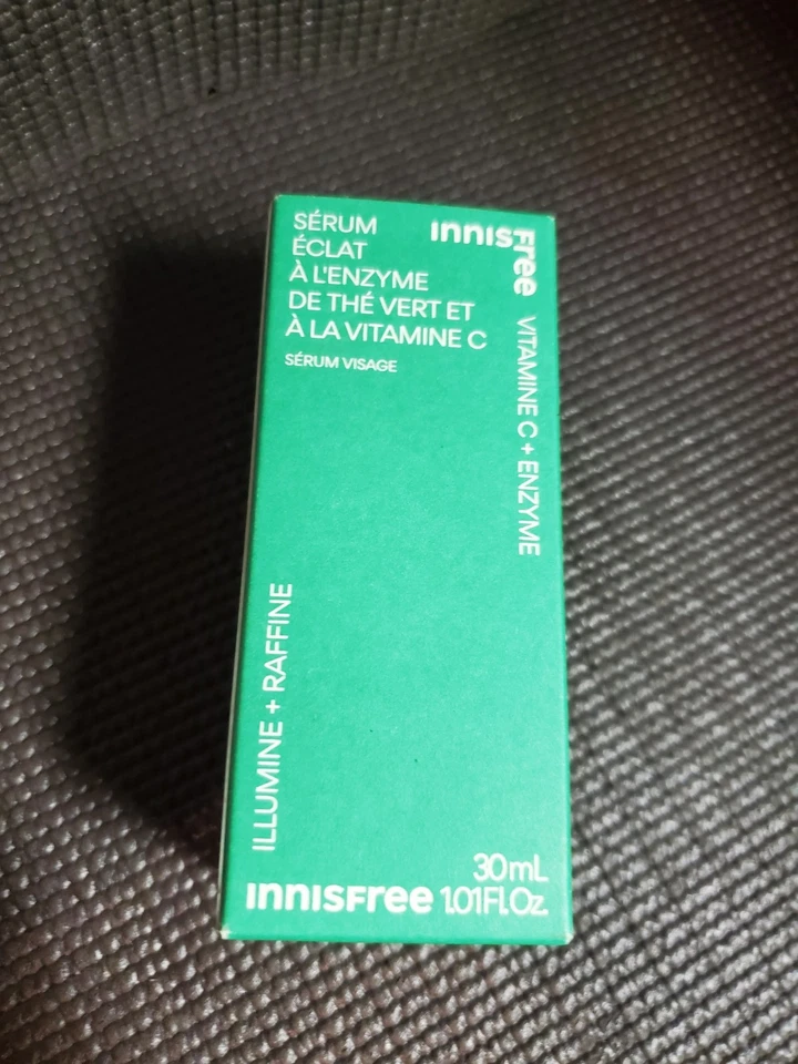 Suero iluminador INNISFREE enzima té verde VITAMINA C!!️ Foto 4 de 4