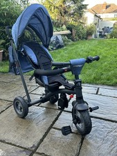A toddler buggy pushchair
