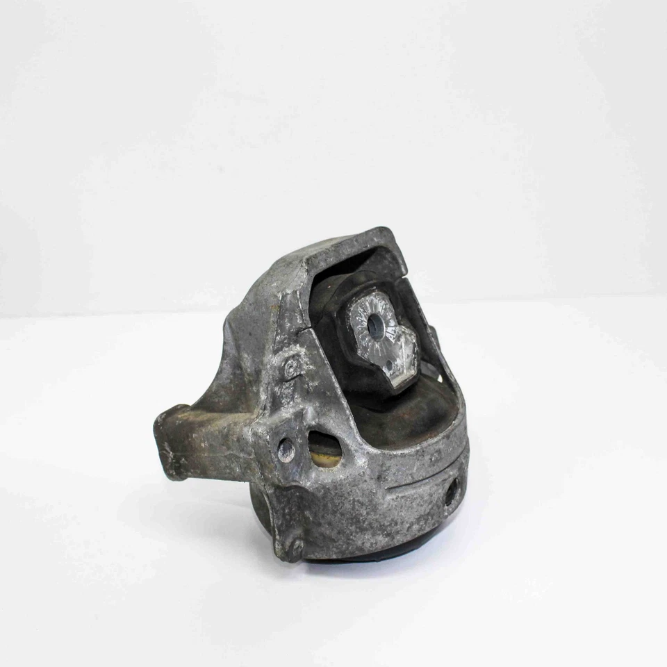 AUDI Q5 8R RIGHT ENGINE MOUNT 8R0199381C 3.0 PETROL 200KW 2015 26252694 - Image 3 of 4