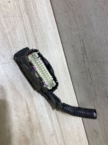 ABS module connector plug
