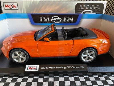 Ford Mustang GT Cabrio 2010 orange Maisto Maßstab 1:18 Die-Cast Modellauto