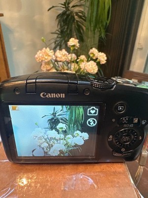 Canon PowerShot SX120 IS 10.0MP HD Digital Camera 10x Optical Zoom - Black