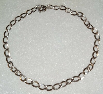 Vintage - AJC Co ~ 925 Solid Sterling Silver Bracelet ~ Dainty & Cute 7 1/4''
