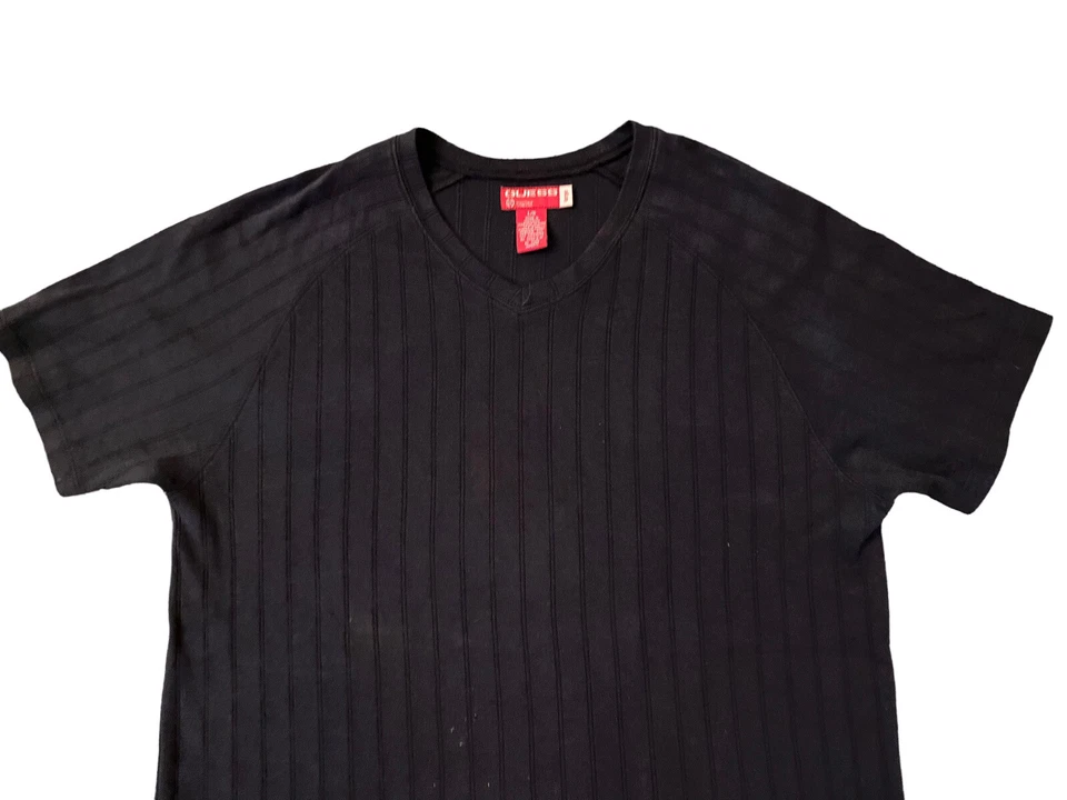 Camisa vintage Guess gola V com nervuras grande preta Ilha Mariana do Norte Y2k retrô - Imagem 3 de 4