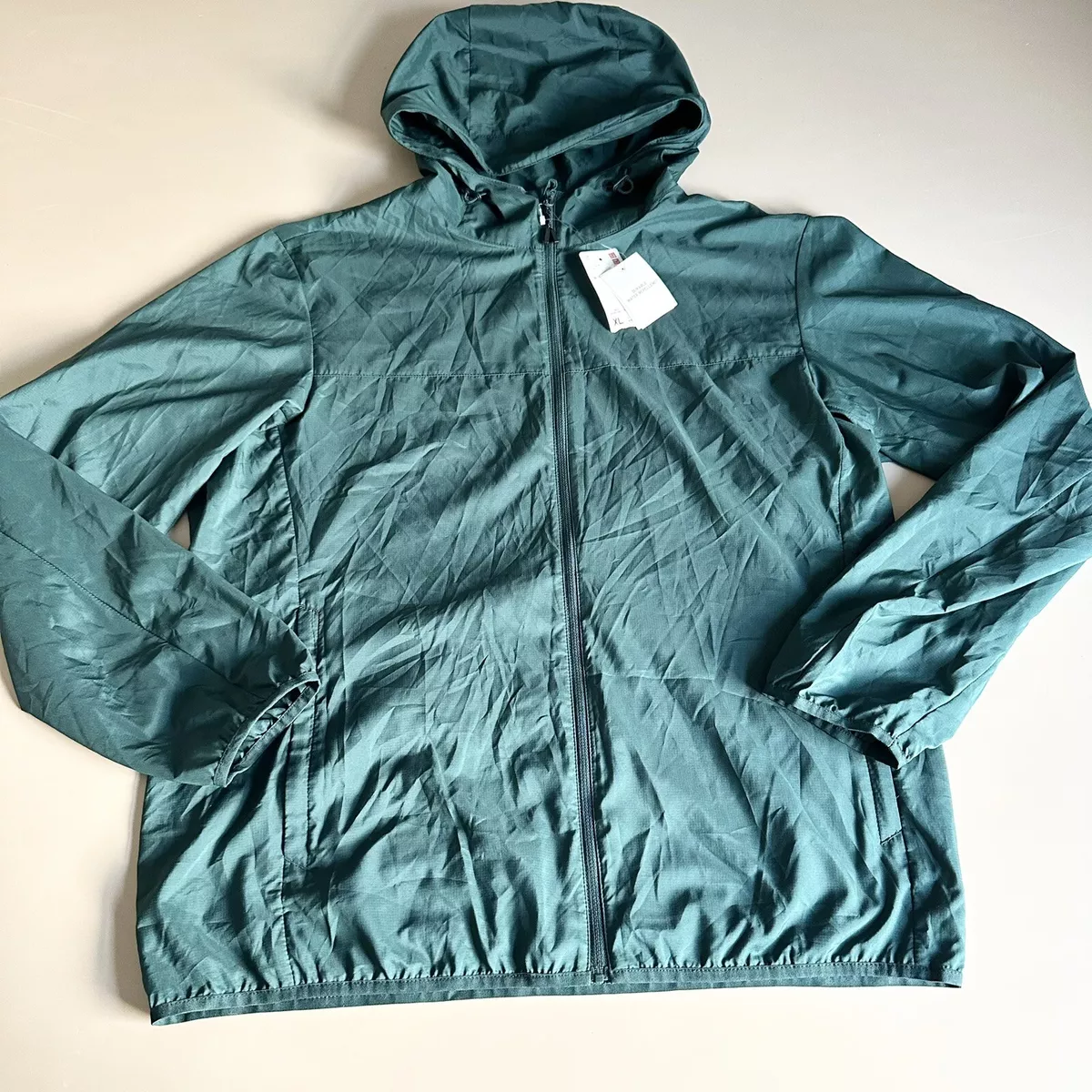 Uniqlo store summer jacket