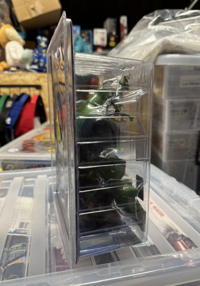 Ratchet & Clank Future Captain Qwark with Scrunch Series 1 Action Figure Sealed - Image 2 of 4