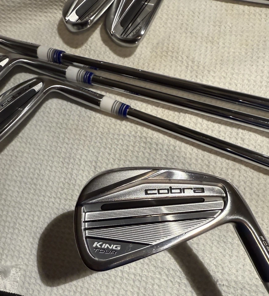 Cobra King Tour Forged Irons 2023 5-PW Project X 6.5 X-Stiff - GPride Midsize - Image 2 of 4