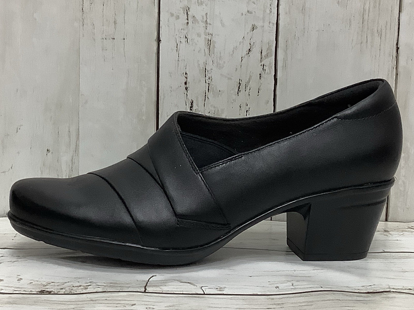 Clarks Collection Emslie Warbler Women's Size 8M Black Leather Block Heel Pumps