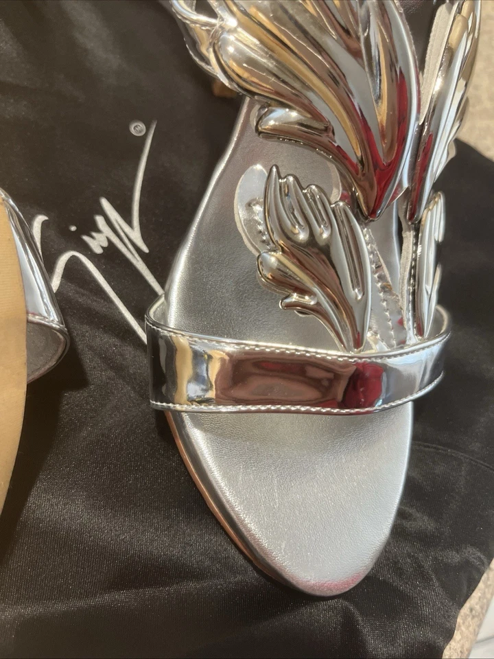 Giuseppe Zanotti Women's Heels size 38 - Image 3 of 3