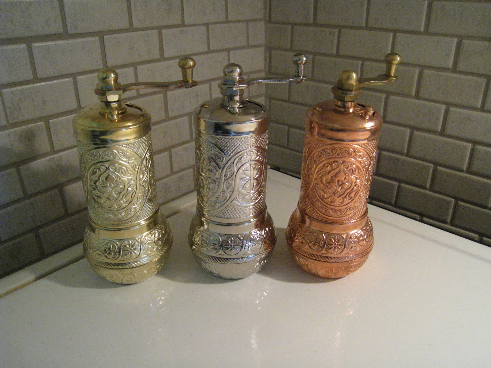 SET OF 3 MILLS, 4" Traditional Turkish Pepper Salt Spice Grinder Mill-Brass&Ni
Opens in a new window
