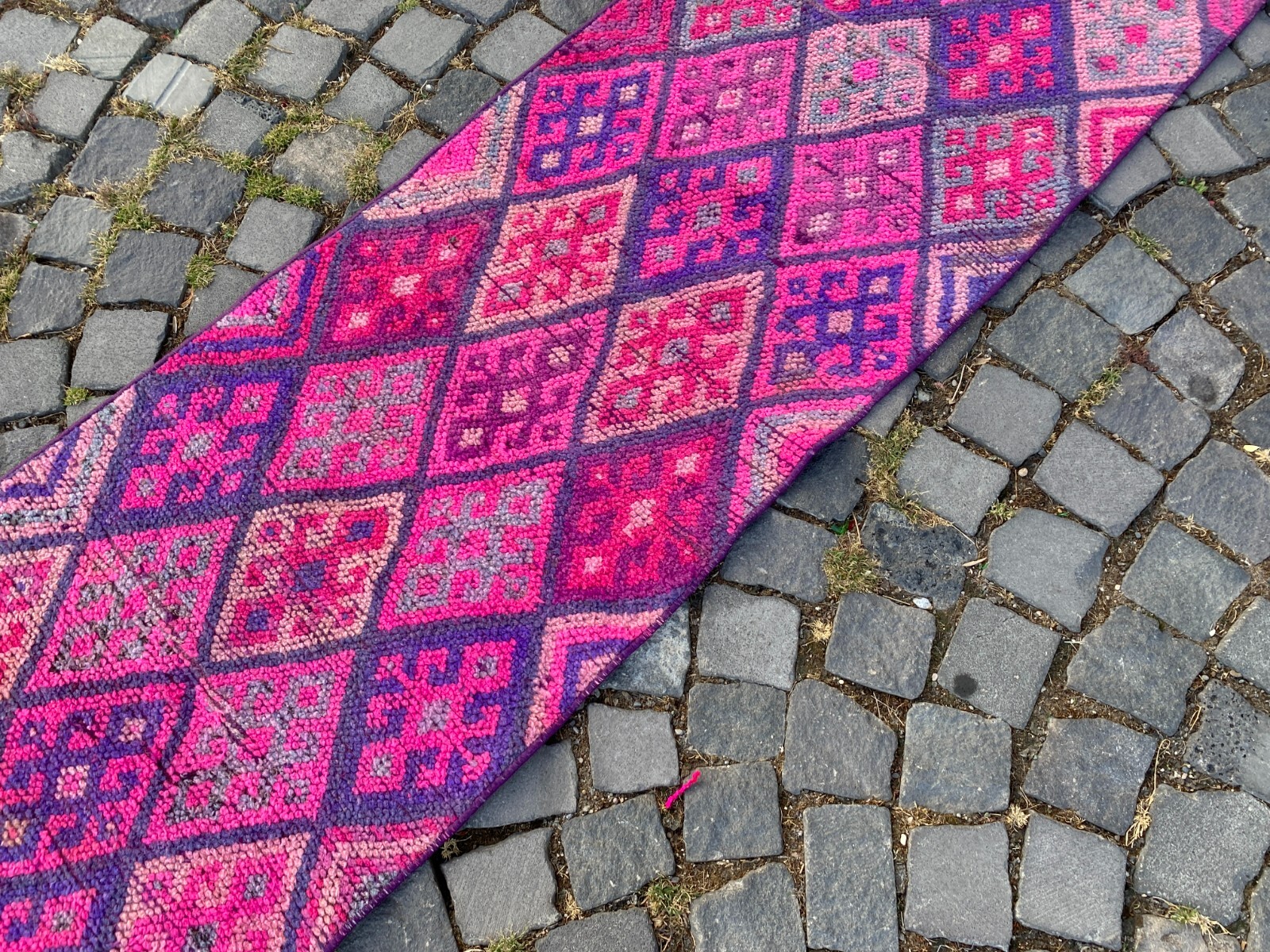 Picture 2 of 10