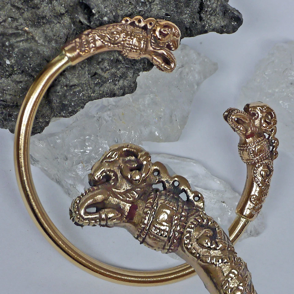 Bronze Kelten Armreif Gr.L / M Widder Köpfe nach Fund Rodenbach 5.Jh Armspange - Bild 4 von 4