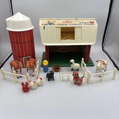 Vintage Fisher Price # 915 Play Family Farm Set, 18 pcs