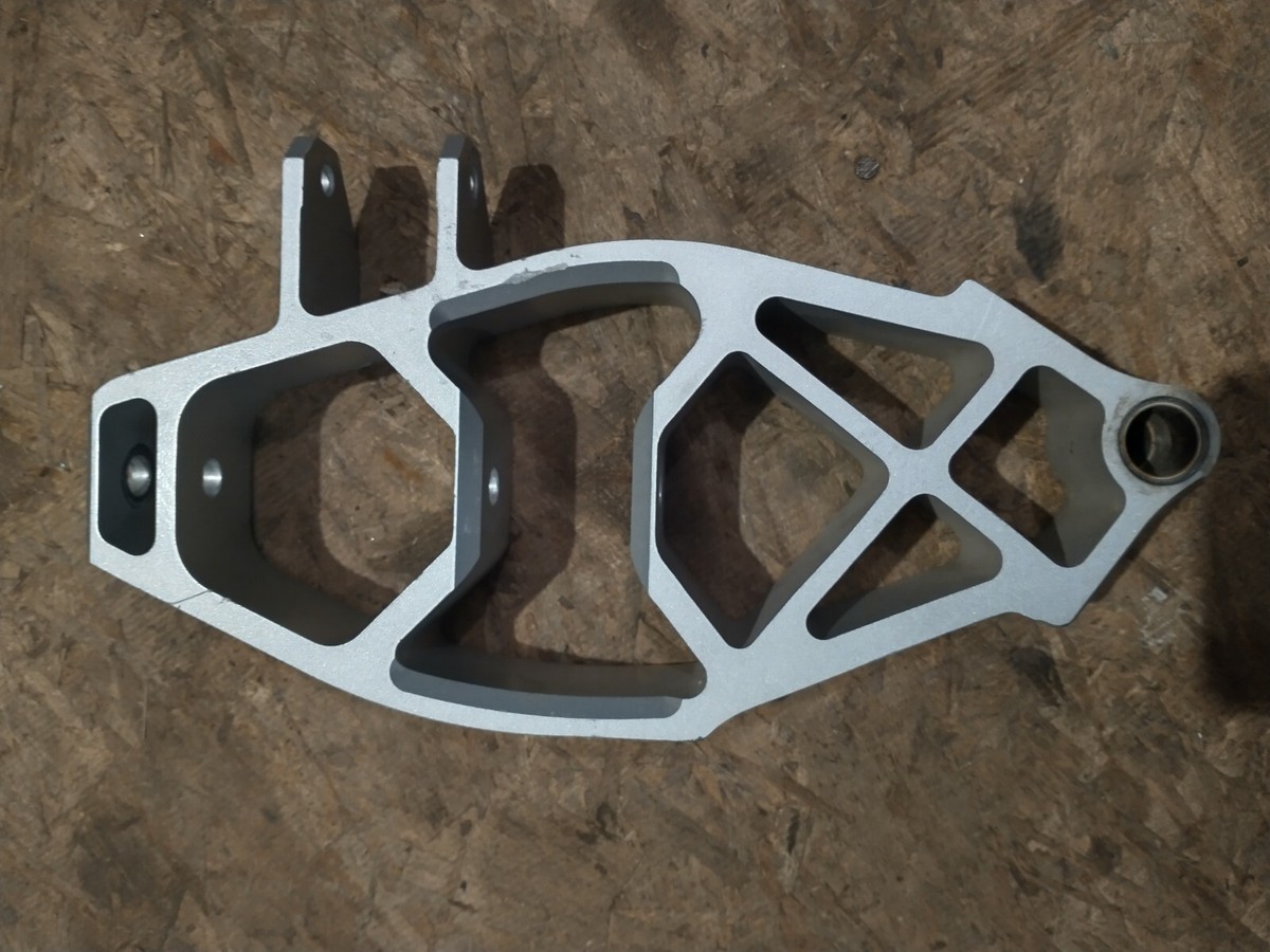 Yamaha FX Nytro Right Steering Spindle Knuckle RTX XTX MTX Yamaha FX Nytro Right Steering Spindle Knuckle RTX XTX MTX