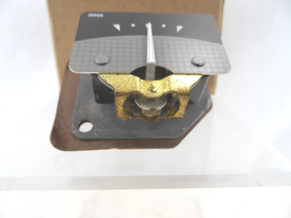 Amperímetro 1951-1952 Dodge Coronet Meadowbrook Wayfarer 51 calibre 52 amperios NOS 1473881 Foto 3 de 4