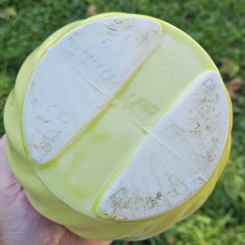Vintage American Bisque USA Pottery Chartreuse Yellow Spiral Scalloped Planter - Picture 15 of 17