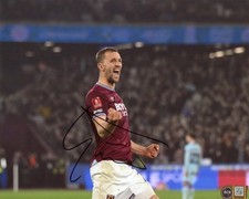 Tom&aacute;&scaron; Souek Signed 10x8 West Ham United Photo ACG CERTIFIED AG120247