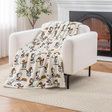 Berkshire Blanket Peanuts Velvetloft Cute Character Snoopy Plush Throw
