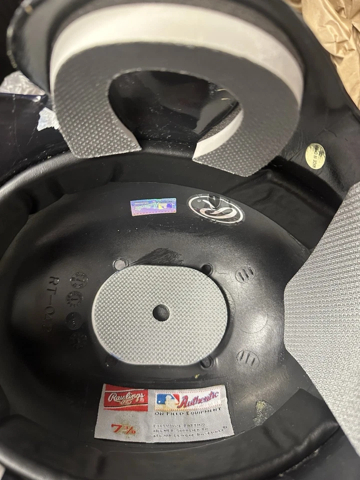 Casco de tamaño completo de los Astros de Houston José Altuve firmado con certificado de autenticidad Foto 3 de 3