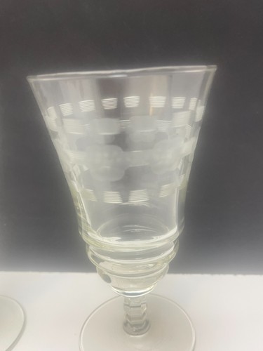 Lot of 2 Libbey Rock Sharpe #3005-10 Flower & Line Cut Footed Iced Tea Tumblers - Picture 3 of 5