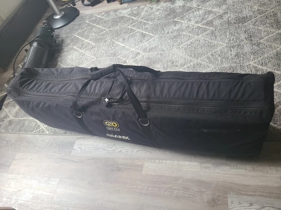 Kit de banco KINO FLO 4x4 -- Fix-4804/FIX-2404 Series 4 bancos de luz Foto 2 de 4