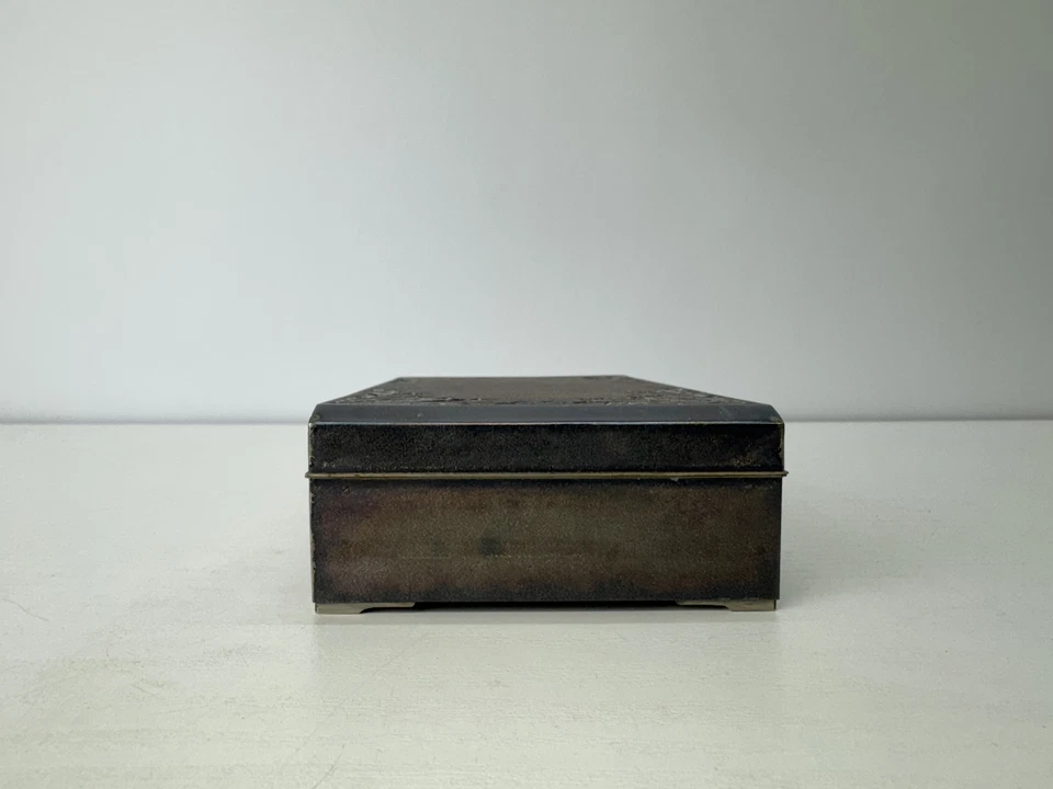 Y9079 CAJA Plata Accesorio Baratijas Estuche Grabado Firmado Japón Antiguo Contenedor Foto 3 de 4