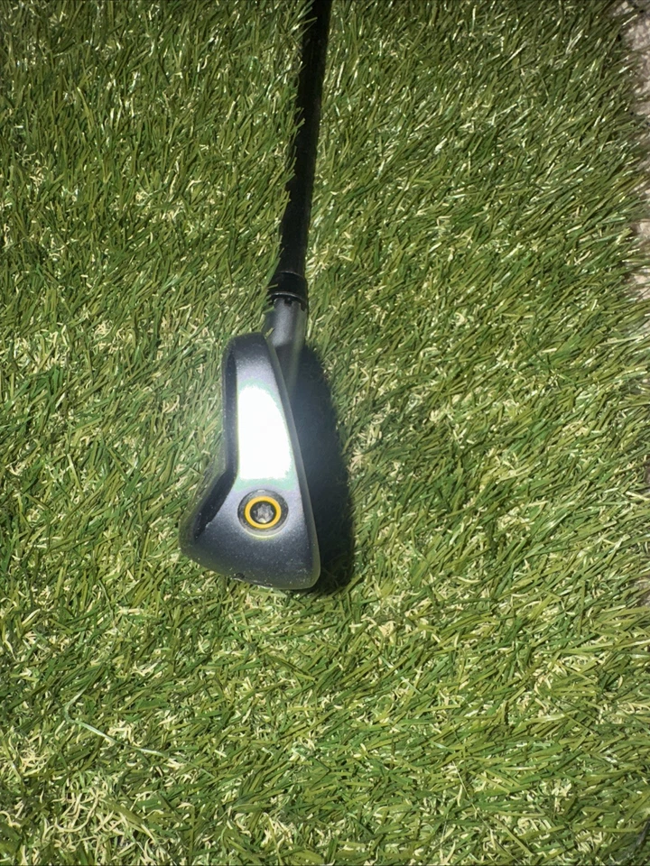 RH Cobra KING 4-I Utility 22.5° STD loft Adj +/- 1.5* Stiff 6.0 Catalyst Shaft - Image 3 of 4